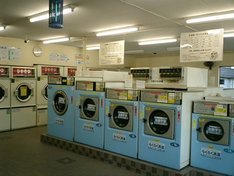 コインランドリー スリーエス 二本松店 内観
