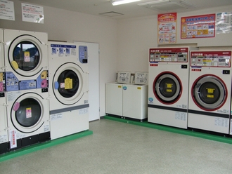 コインランドリー スリーエス 野田堤野店 内観